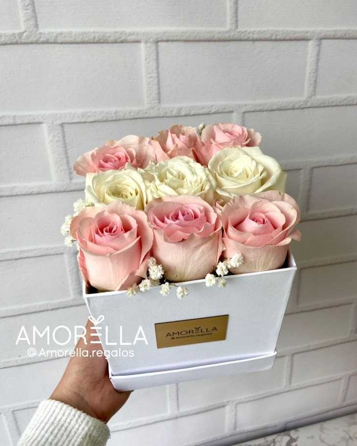 BOX ROSES BLANCO Y ROSADO